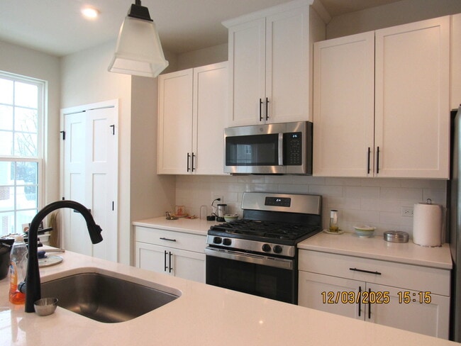 Photo - 155 Canterbury Way