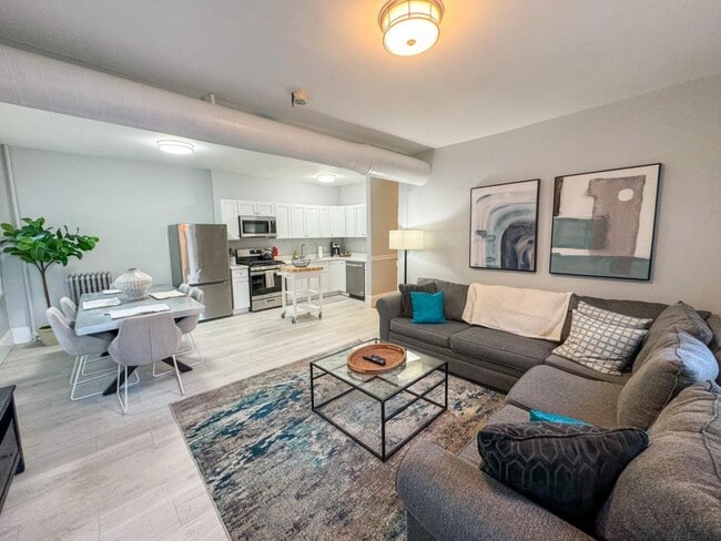 Photo - 3 bedroom in Brookline MA 02446 Unit 1