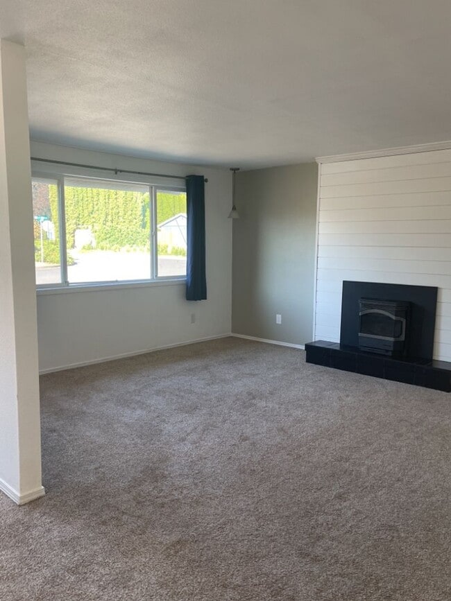 Photo - !!!COMING SOON!!! Three Bedroom Ranch in O...