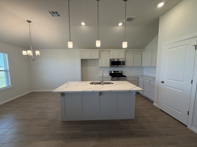 Photo - 18313 Austin Ct