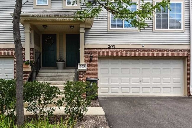 Building Photo - 203 Monarch Dr