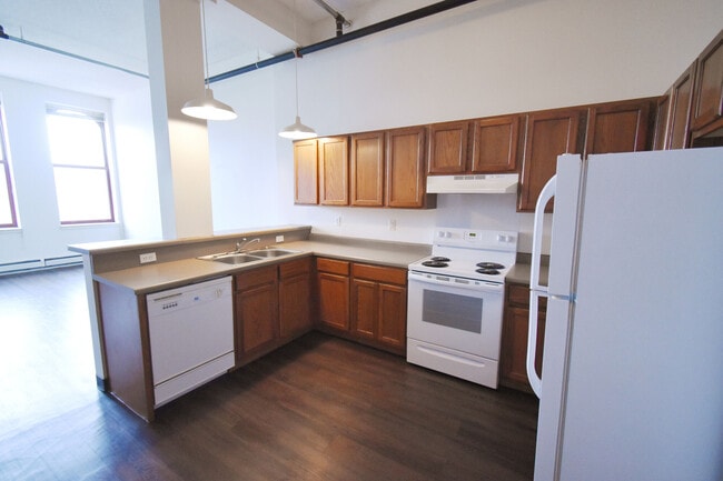 Straus Lofts