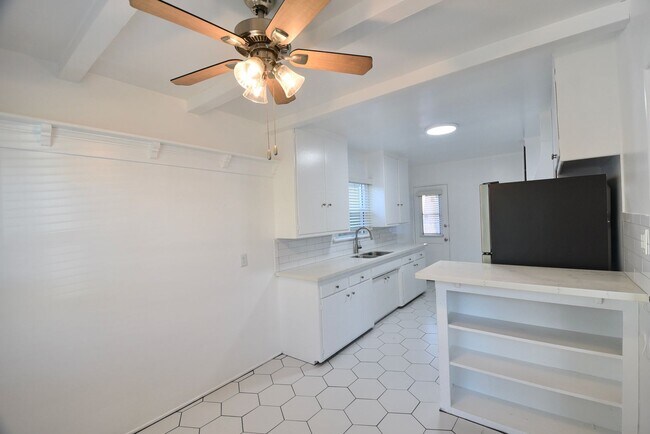 Photo - 5220 Radford Ave Unidad 5226-02