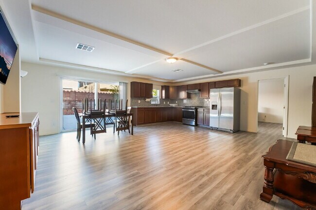 Photo - 4 bedroom home, 4 bathrooms,  with a fully self  contained casita with a 3 car garage