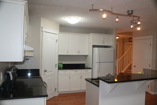 Photo - 2510 Rabbit Hill Rd NW