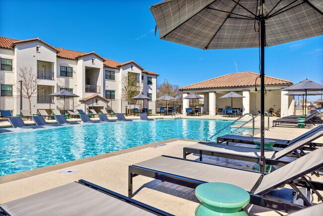 Photo - Carriage Homes on the Lake