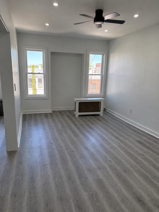 Photo - 739 43rd St Unit 2nd floor
