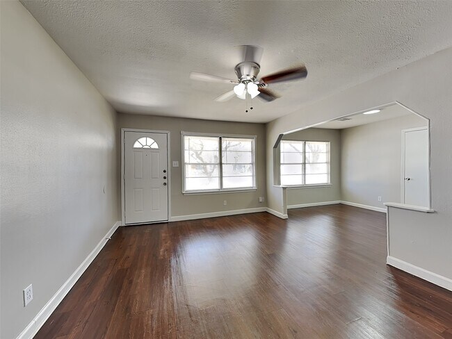 Photo - 3808 Washington St