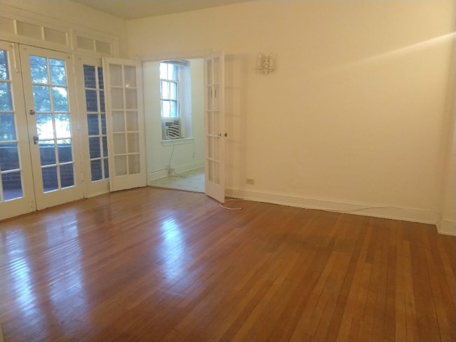 Photo - 5130 Connecticut Ave NW