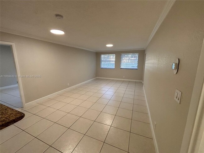 Building Photo - 8180 Geneva Ct Unit 126 Rental