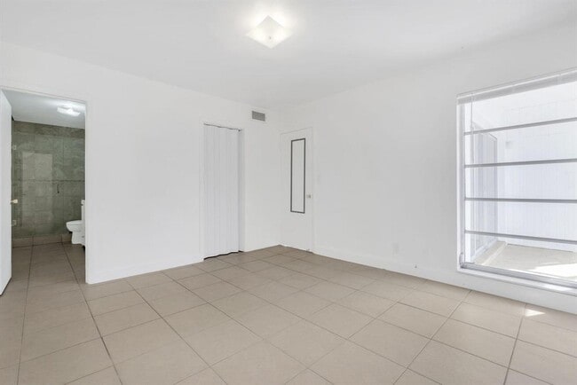 Photo - 2970 NE 16th Ave Unit 211