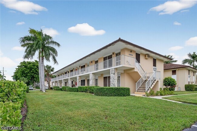 Photo - 167 N Collier Blvd Unidad A3