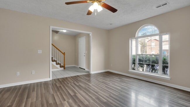 Photo - 1452 Middleborough Ct