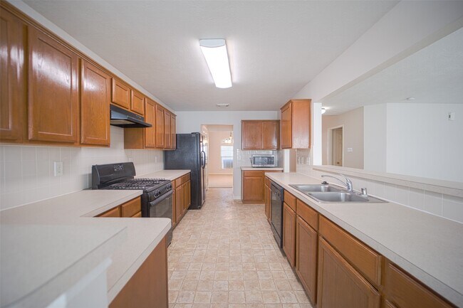 Photo - 8003 Beech Park Ln