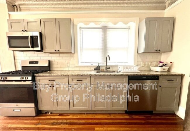 Building Photo - 254 E Main St Unit 2nd Floor