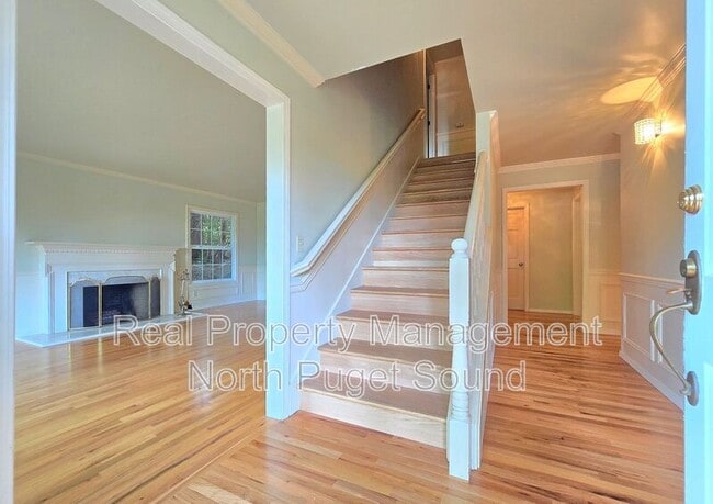 Photo - 18213 157th Ave NE
