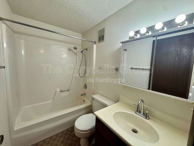 Photo - 2-3 3 Michael St Unidad 9