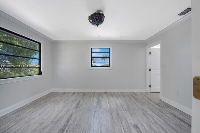 Photo - 9005 SW 56th St