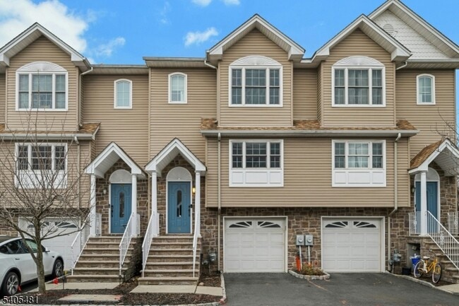 Building Photo - 102 Montgomery St