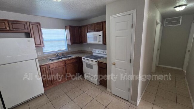 Photo - 712 Bryon Ct