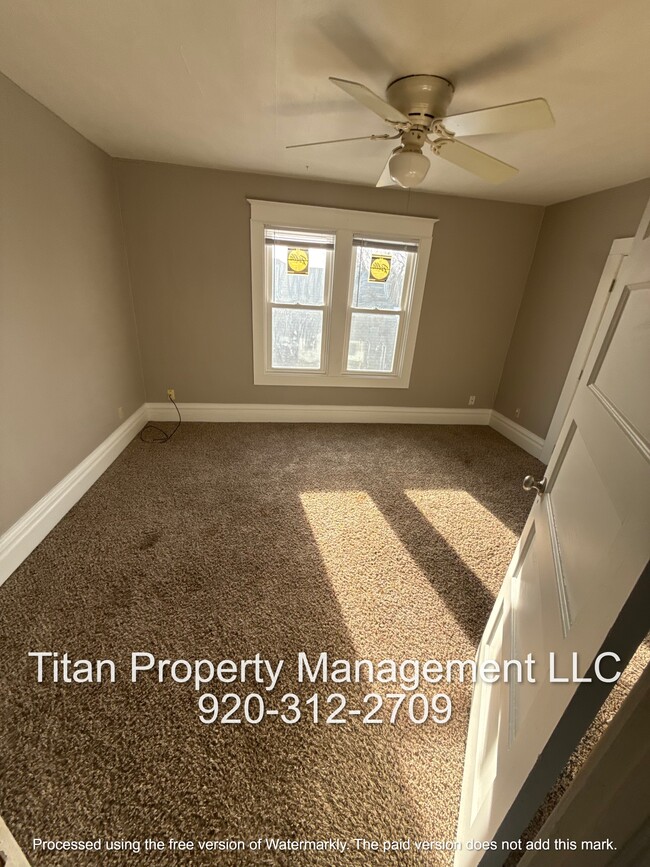 Photo - 19 E Murdock Ave