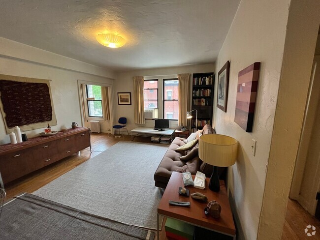 Building Photo - Fully Furnished 1 Bedroom, 1 Bathroom Cond... Unit 205 Rental