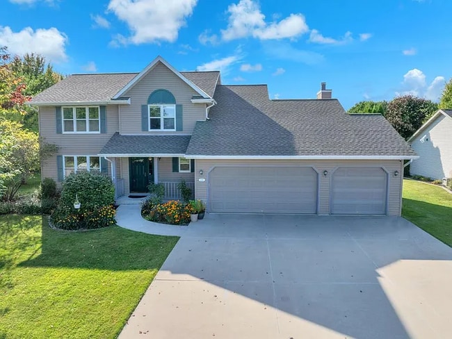 Building Photo - N6188 Shadybrook Ln