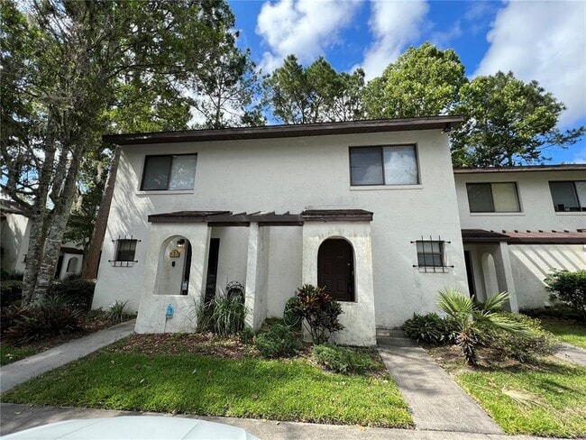 Photo - 2635 SW 35th Pl Casa Adosada