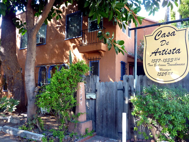 Photo - 1529 N Bronson Ave Townhome