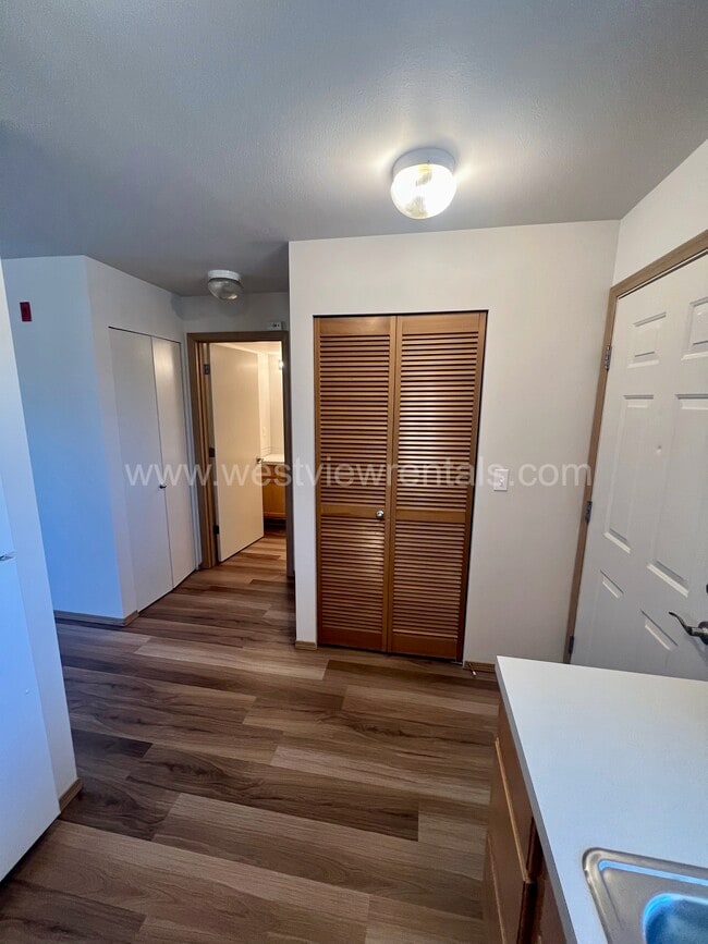 Photo - 135 & 139 Prince Ave – Benjamin Court