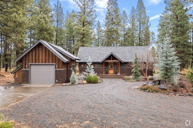 Building Photo - Unfurnished Peaceful River Retreat – Moder... Rental