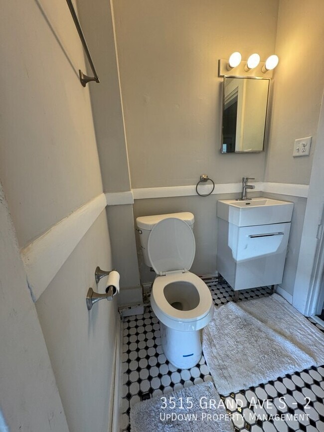 Photo - 3515 Grand Ave S Unit 2
