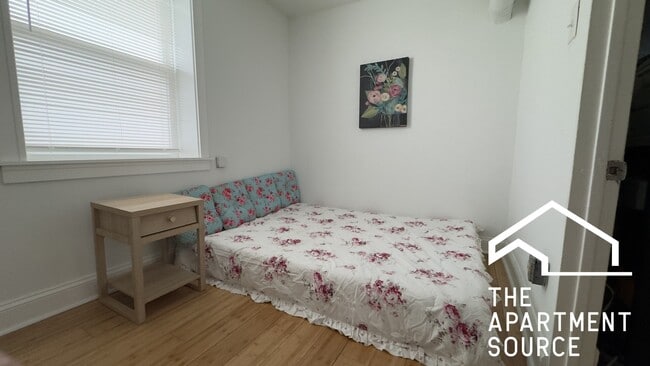 Photo - 2642 W Hirsch St Unit 1