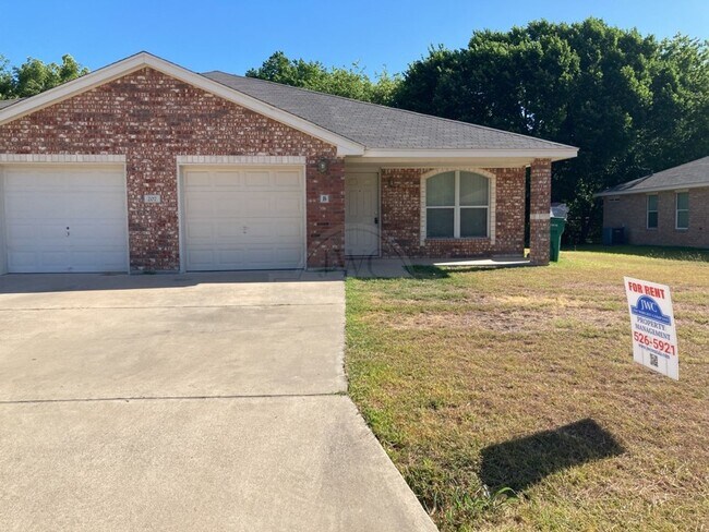 Photo - 207 Dale Earnhardt Dr