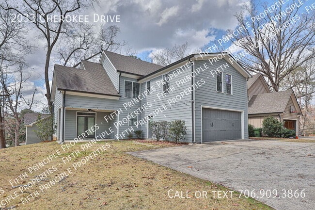 Photo - 2033 Cherokee Dr