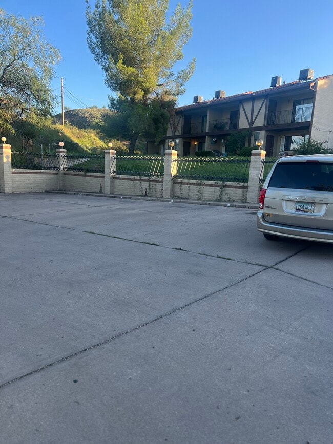 Photo - 797 W Mesa Verde Dr