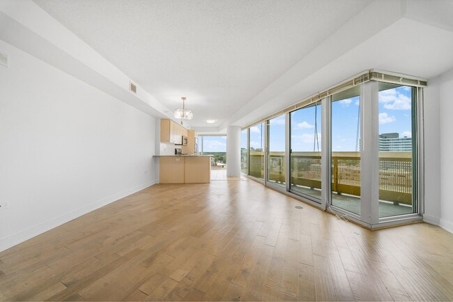 Photo - 1720 Maple Ave Unit 1260