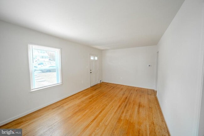 Photo - 4002 74th Ave