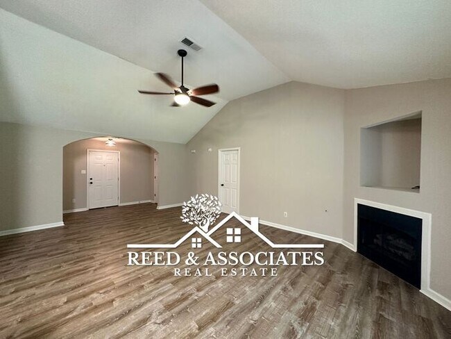 Photo - 3 Bedroom Near Gallaway, TN