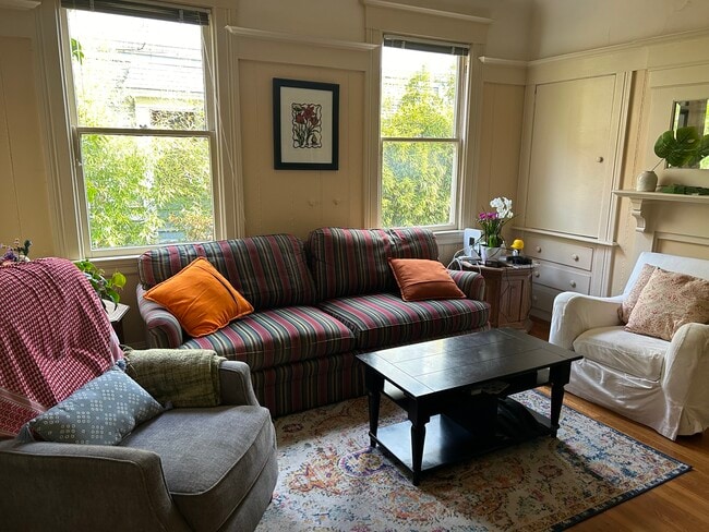 Photo - 2126 Blake St