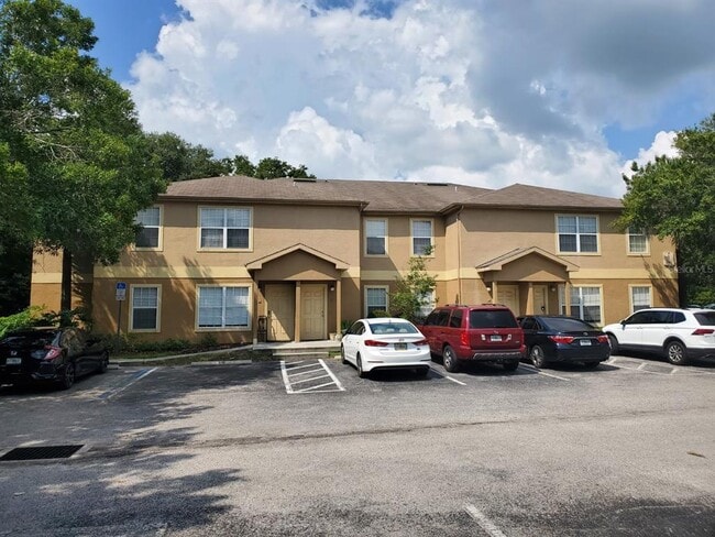 Building Photo - 5903 Willow Ridge Dr Unit 203