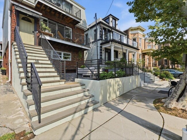 Building Photo - 59 Hauxhurst Ave Unit 1
