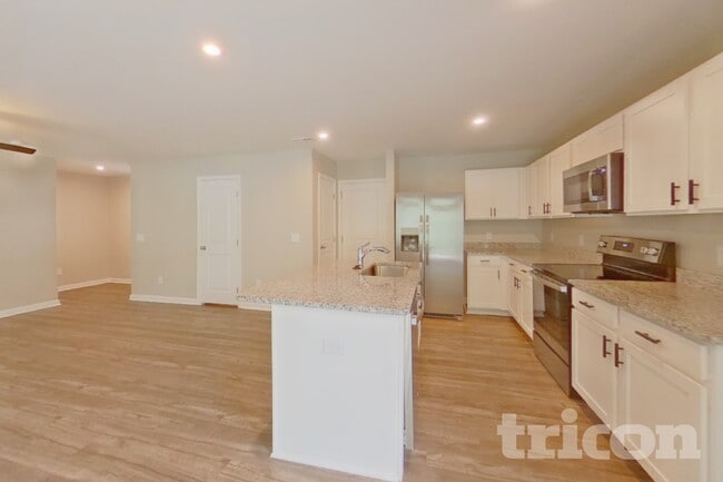 Photo - 886 Purcell Dr