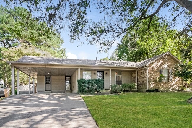 Building Photo - 3124 Battleboro Dr