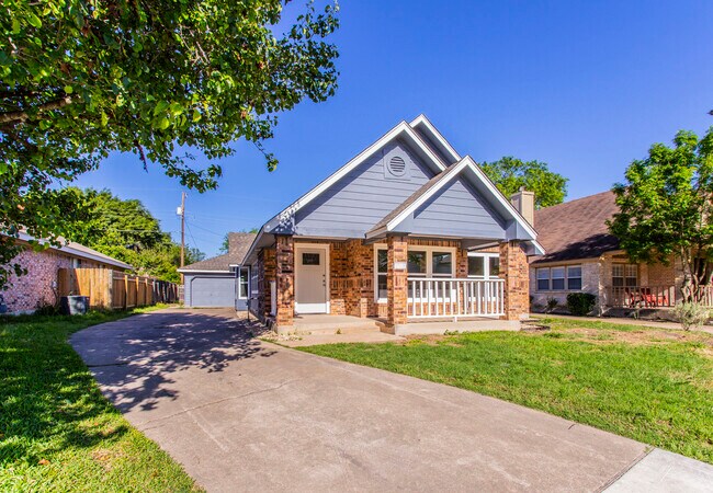 Photo - 17009 Ardisia Dr