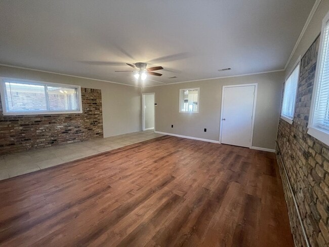 Photo - Country Feel In The City! A Must See!