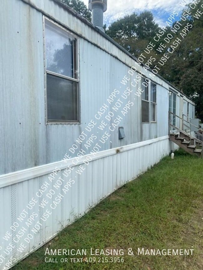 Photo - 3054 Woden Rd