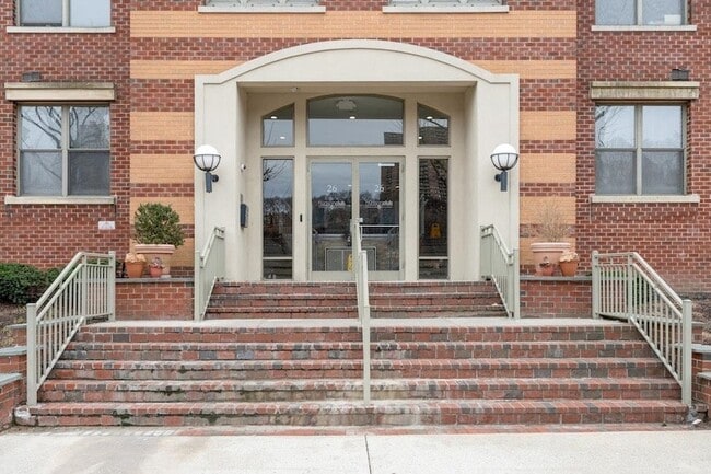 Photo - 26 Ave at Port Imperial Unit 309