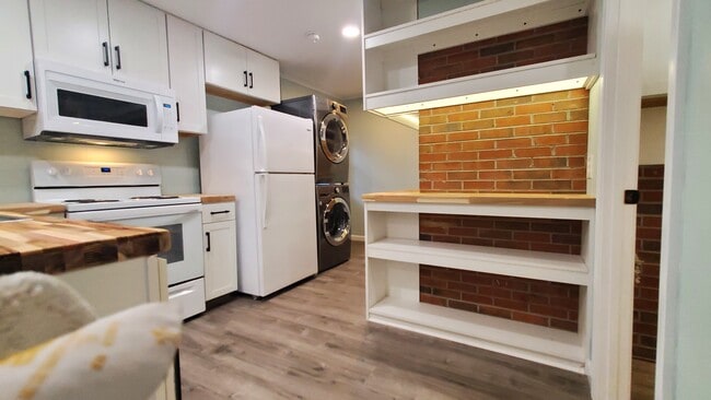 Photo - 2412 Jacqueline Cir Unit Efficiency Apartment