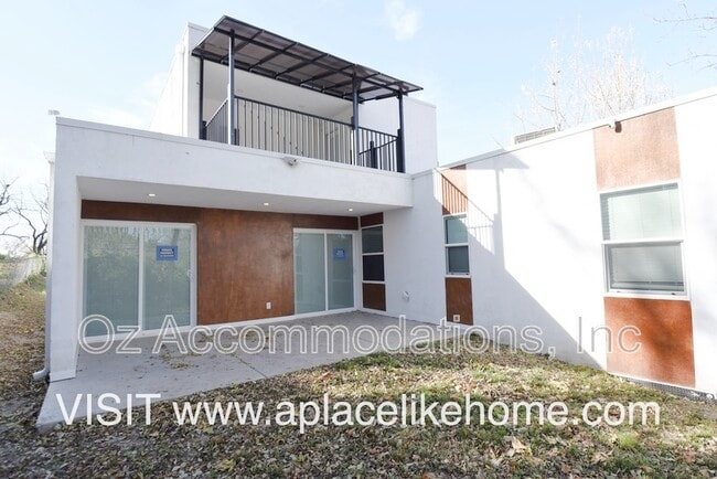 Photo - 4011 S Minnie St